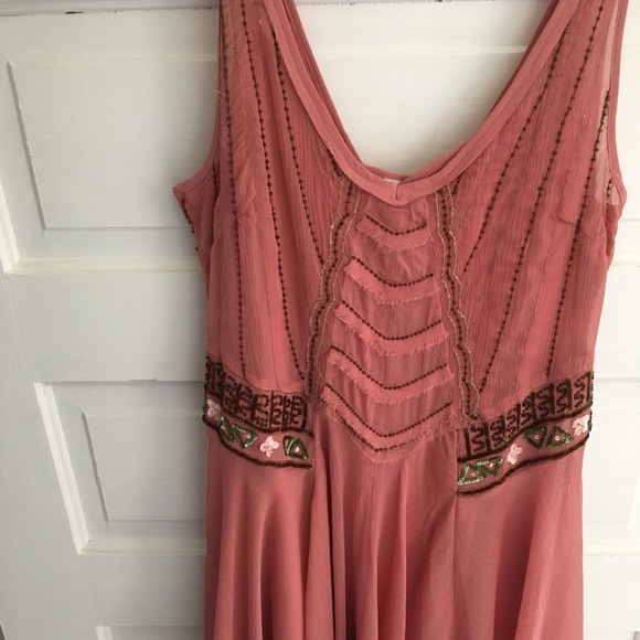 Free People Dresses & Skirts - Free People Chiffon Pop Champagne Dress